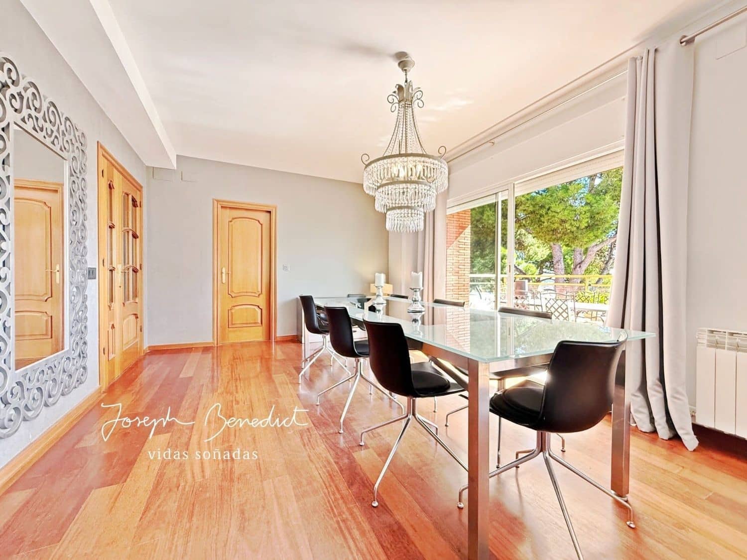 8 quarto Moradia para venda em Castelldefels com piscina garagem - 1 445 000 € (Ref: 9275660)