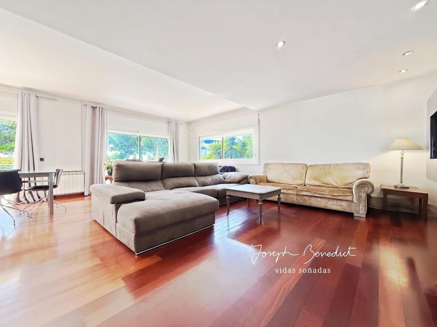 8 quarto Moradia para venda em Castelldefels com piscina garagem - 1 445 000 € (Ref: 9275660)