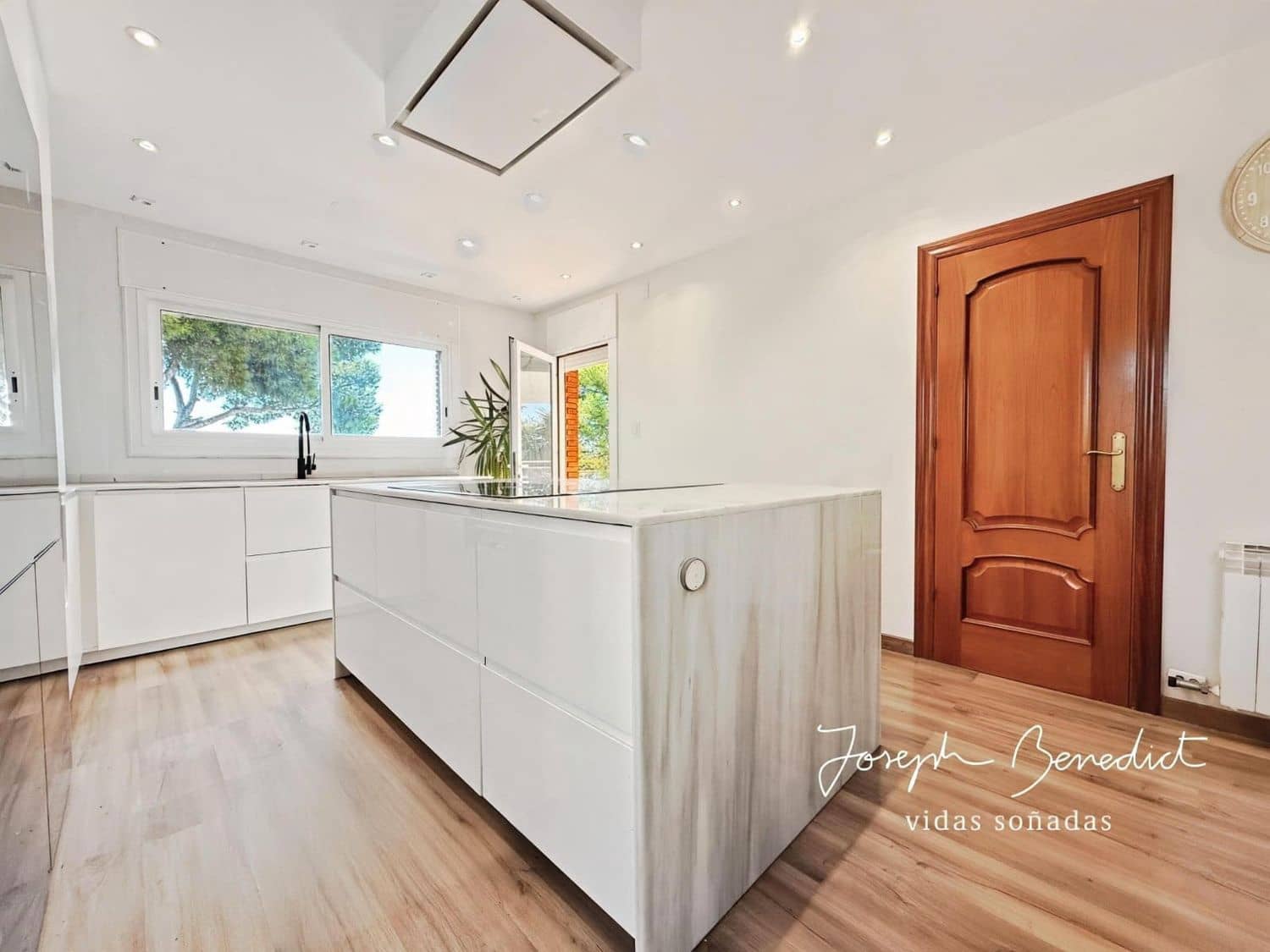 8 quarto Moradia para venda em Castelldefels com piscina garagem - 1 445 000 € (Ref: 9275660)