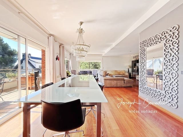 8 soverom Villa til salgs i Castelldefels med svømmebasseng garasje - € 1 445 000 (Ref: 9275660)