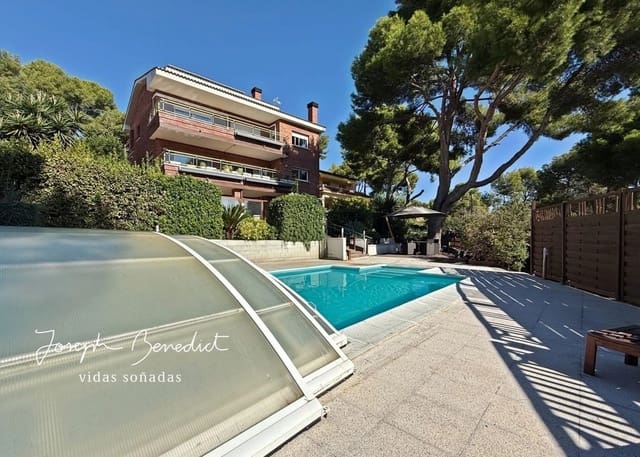 8 soverom Villa til salgs i Castelldefels med svømmebasseng garasje - € 1 445 000 (Ref: 9275660)