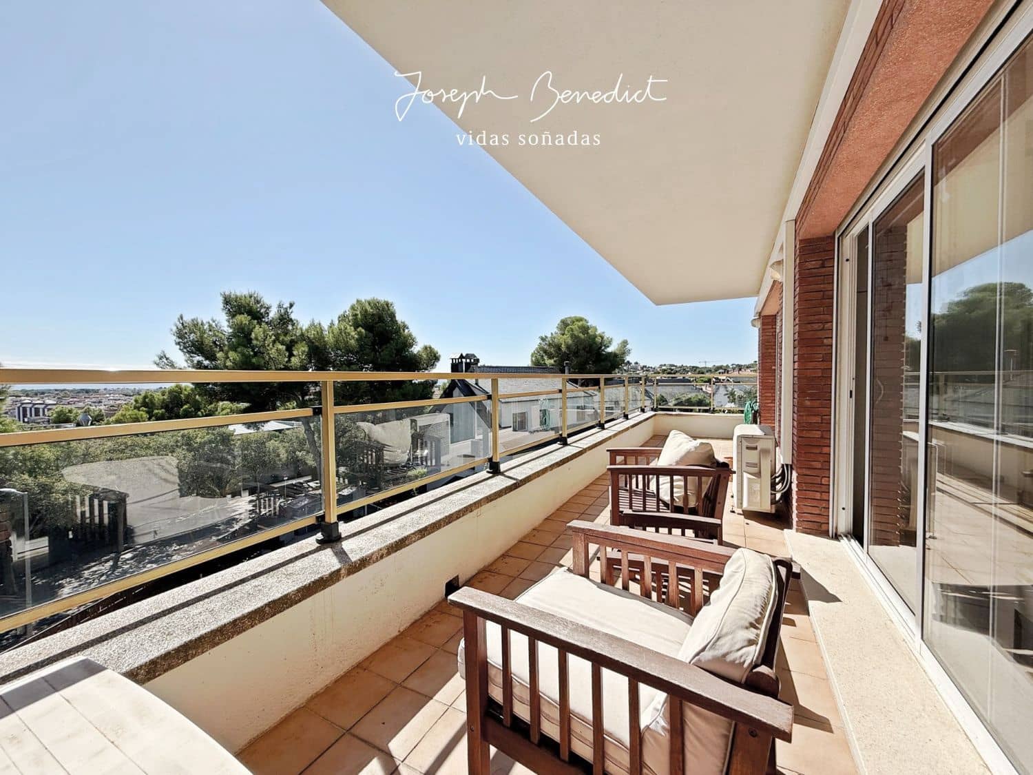 8 quarto Moradia para venda em Castelldefels com piscina garagem - 1 445 000 € (Ref: 9275660)