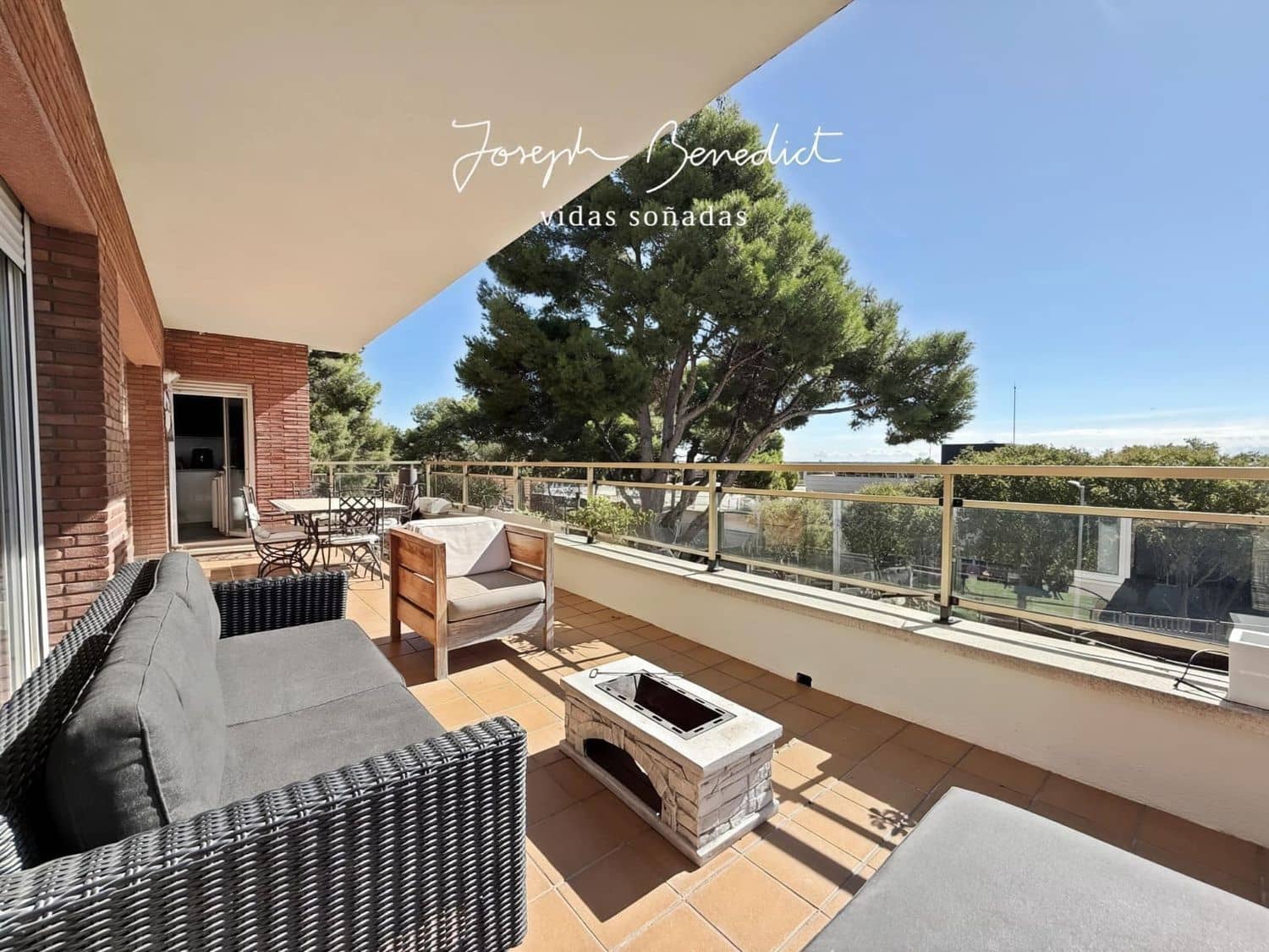 8 quarto Moradia para venda em Castelldefels com piscina garagem - 1 445 000 € (Ref: 9275660)