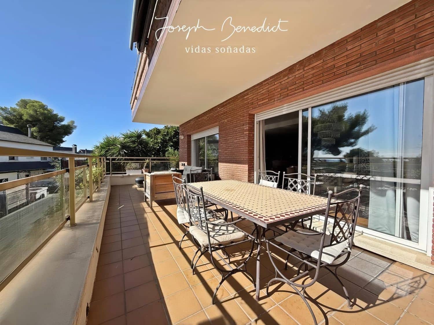 8 quarto Moradia para venda em Castelldefels com piscina garagem - 1 445 000 € (Ref: 9275660)