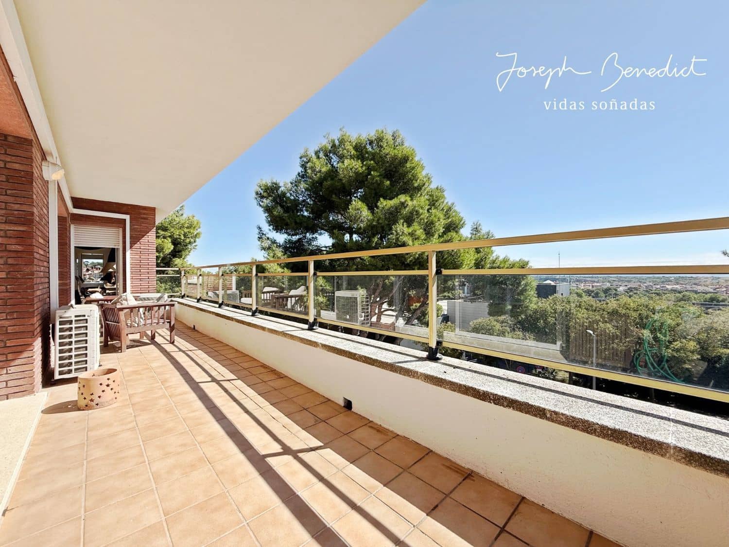 8 quarto Moradia para venda em Castelldefels com piscina garagem - 1 445 000 € (Ref: 9275660)