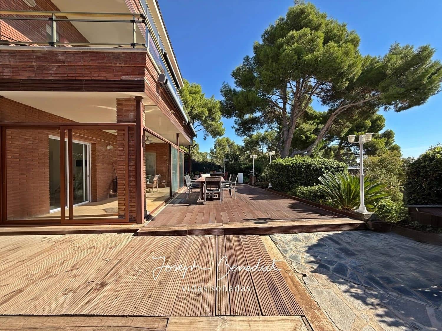 8 quarto Moradia para venda em Castelldefels com piscina garagem - 1 445 000 € (Ref: 9275660)