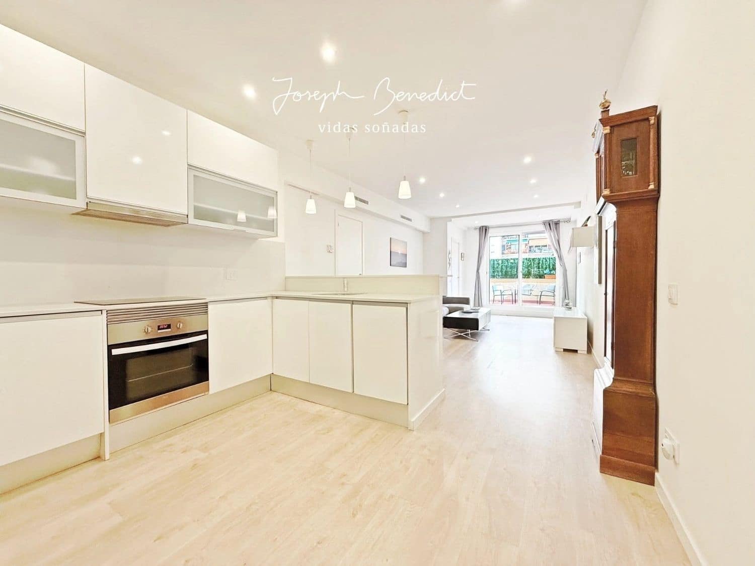 2 sypialnia Apartament na sprzedaż w Miasto Barcelona z garażem - 590 000 € (Ref: 9308241)