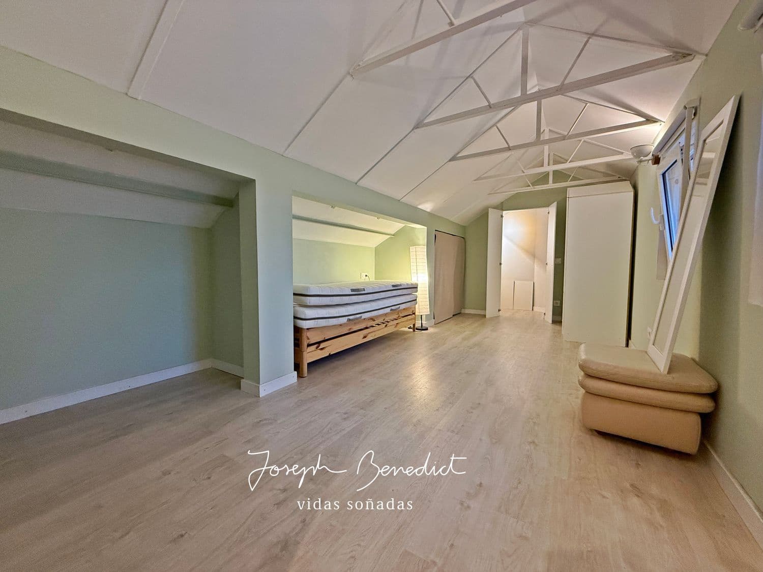 3 Zimmer Apartment zu vermieten in Castelldefels mit Pool Garage - 2.500 € (Ref: 9335644)