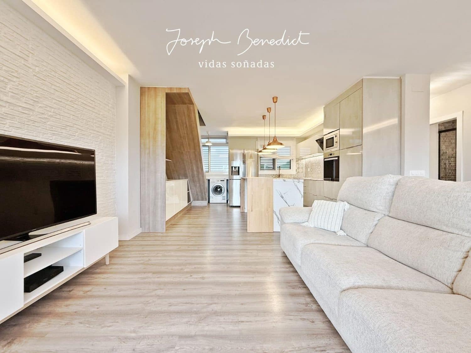 3 Zimmer Apartment zu vermieten in Castelldefels mit Pool Garage - 2.500 € (Ref: 9335644)