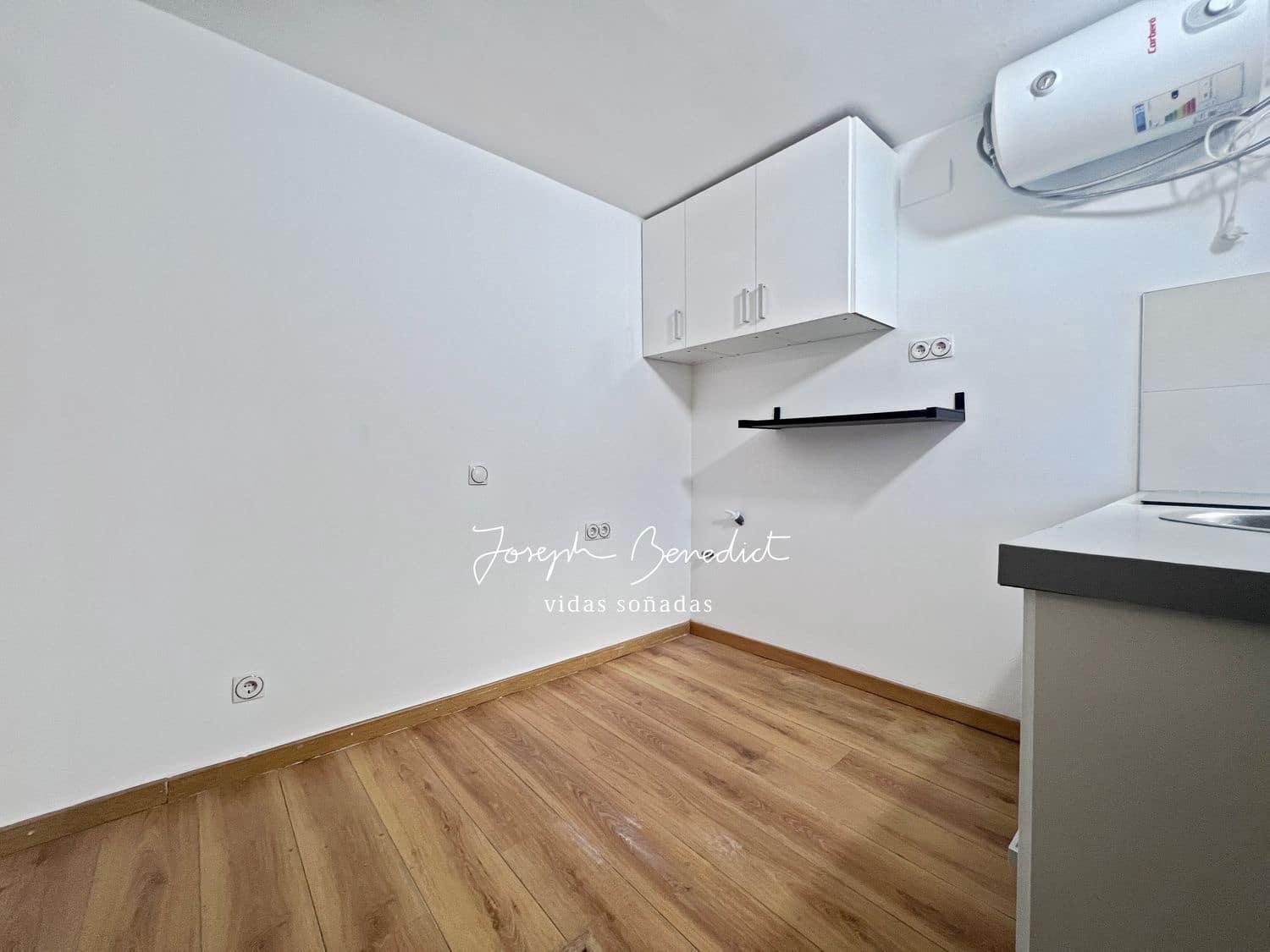 Apartament do wynajęcia w Castelldefels z garażem - 1 030 € (Ref: 9390030)