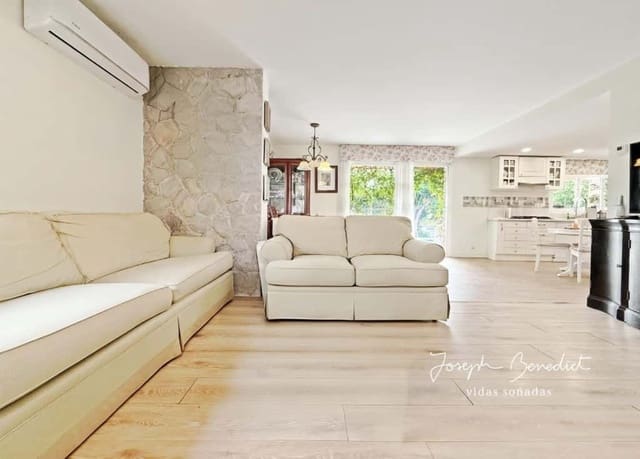 6 soveværelse Villa til salg i Castelldefels med swimmingpool garage - € 1.150.000 (Ref: 9400403)