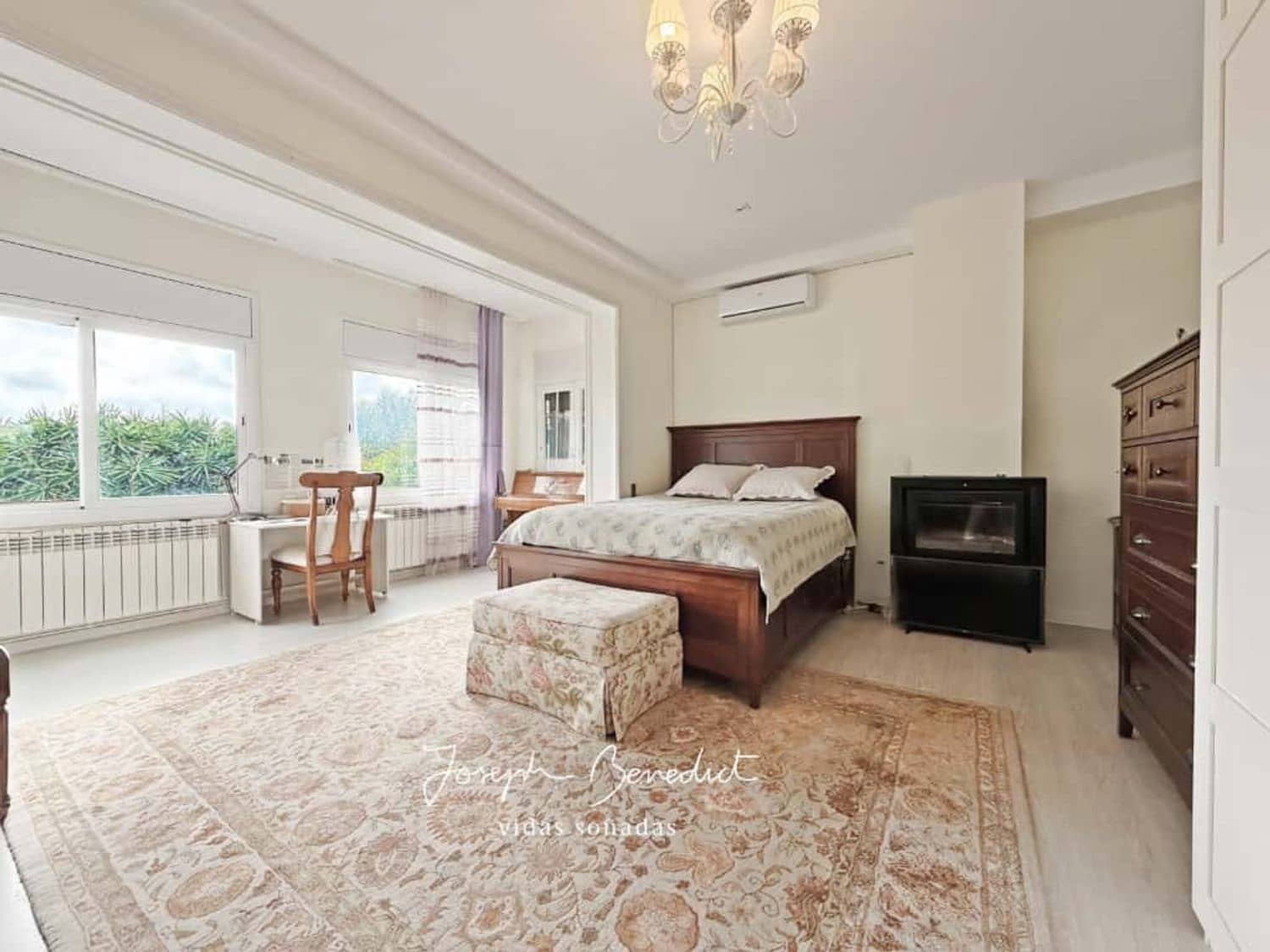 6 bedroom Villa for sale in Castelldefels with pool garage - € 1,150,000 (Ref: 9400403)