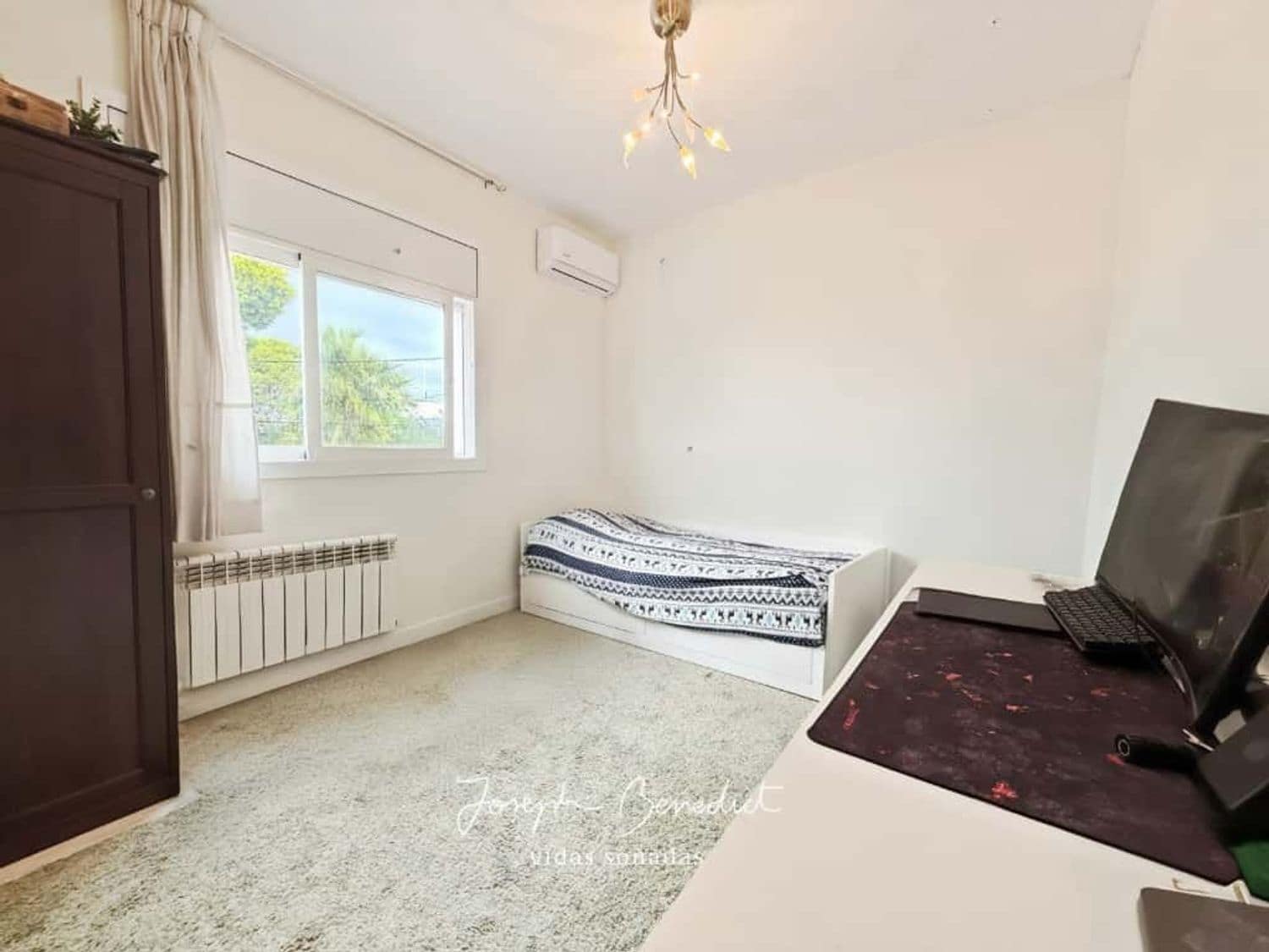 6 bedroom Villa for sale in Castelldefels with pool garage - € 1,150,000 (Ref: 9400403)