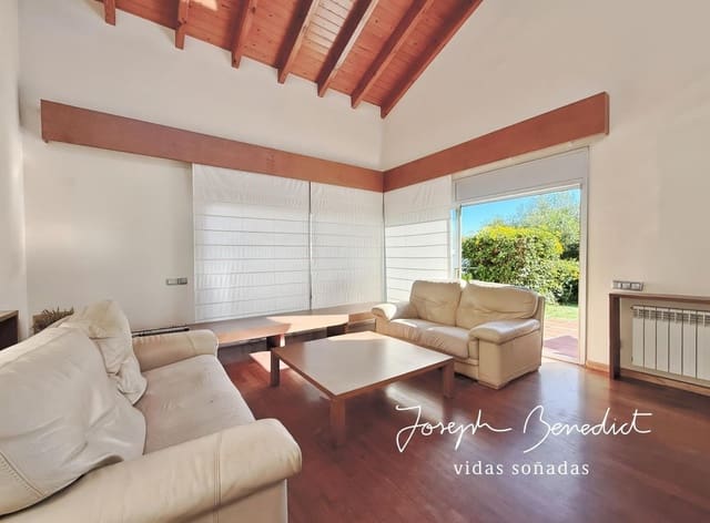4 soverom Villa til salgs i Castelldefels med garasje - € 1 280 000 (Ref: 9410612)