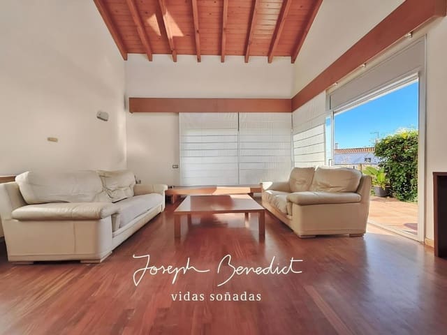 4 soverom Villa til salgs i Castelldefels med garasje - € 1 280 000 (Ref: 9410612)