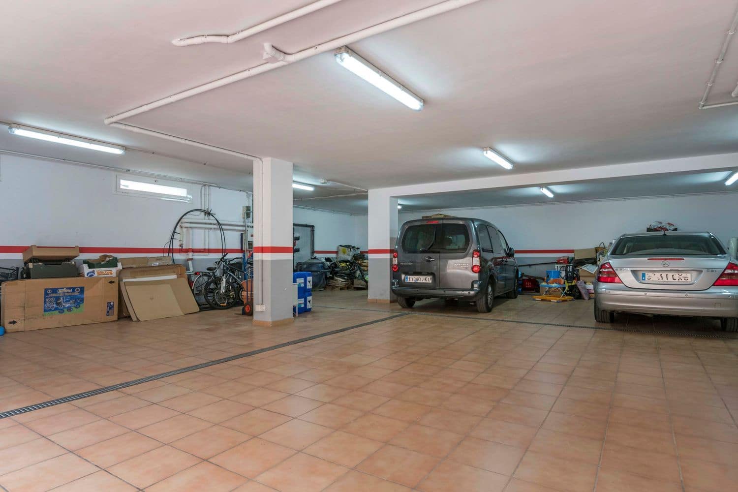 8 bedroom Villa for sale in Castelldefels with pool garage - € 1,900,000 (Ref: 9413636)