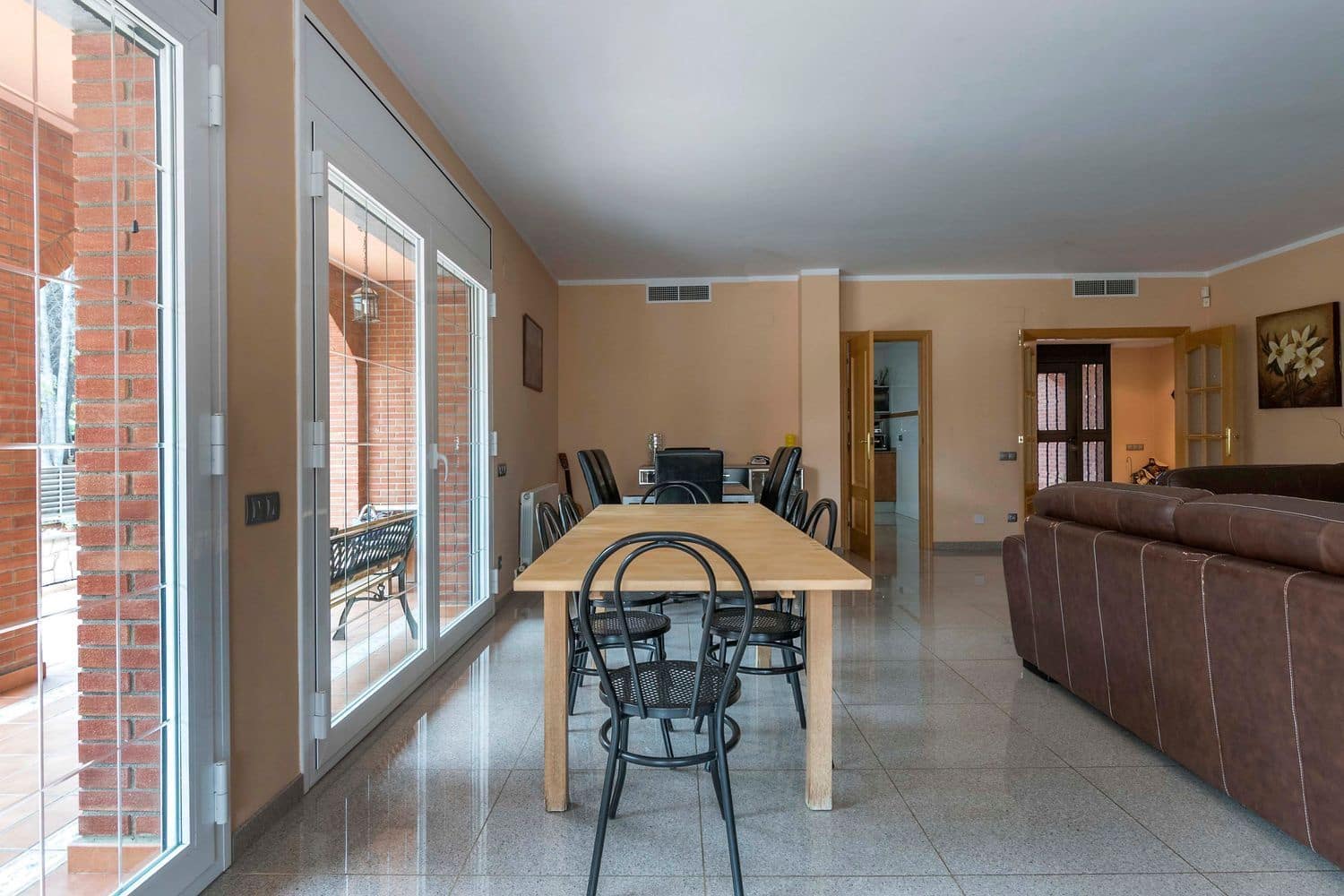 8 bedroom Villa for sale in Castelldefels with pool garage - € 1,900,000 (Ref: 9413636)