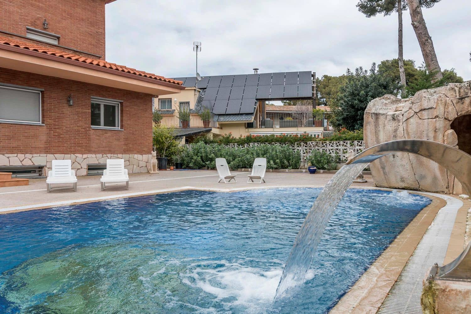 8 bedroom Villa for sale in Castelldefels with pool garage - € 1,900,000 (Ref: 9413636)