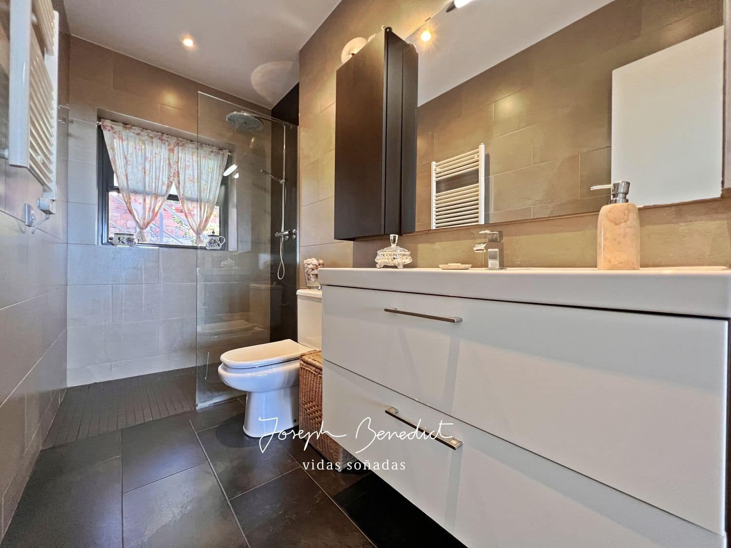 1 sypialnia Willa na sprzedaż w Castelldefels z garażem - 760 000 € (Ref: 9415370)