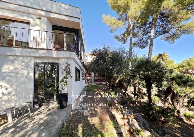 1 sypialnia Willa na sprzedaż w Castelldefels z garażem - 760 000 € (Ref: 9415370)