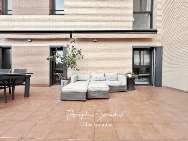 3 quarto Apartamento para venda em Castelldefels com piscina garagem - 675 000 € (Ref: 9436735)