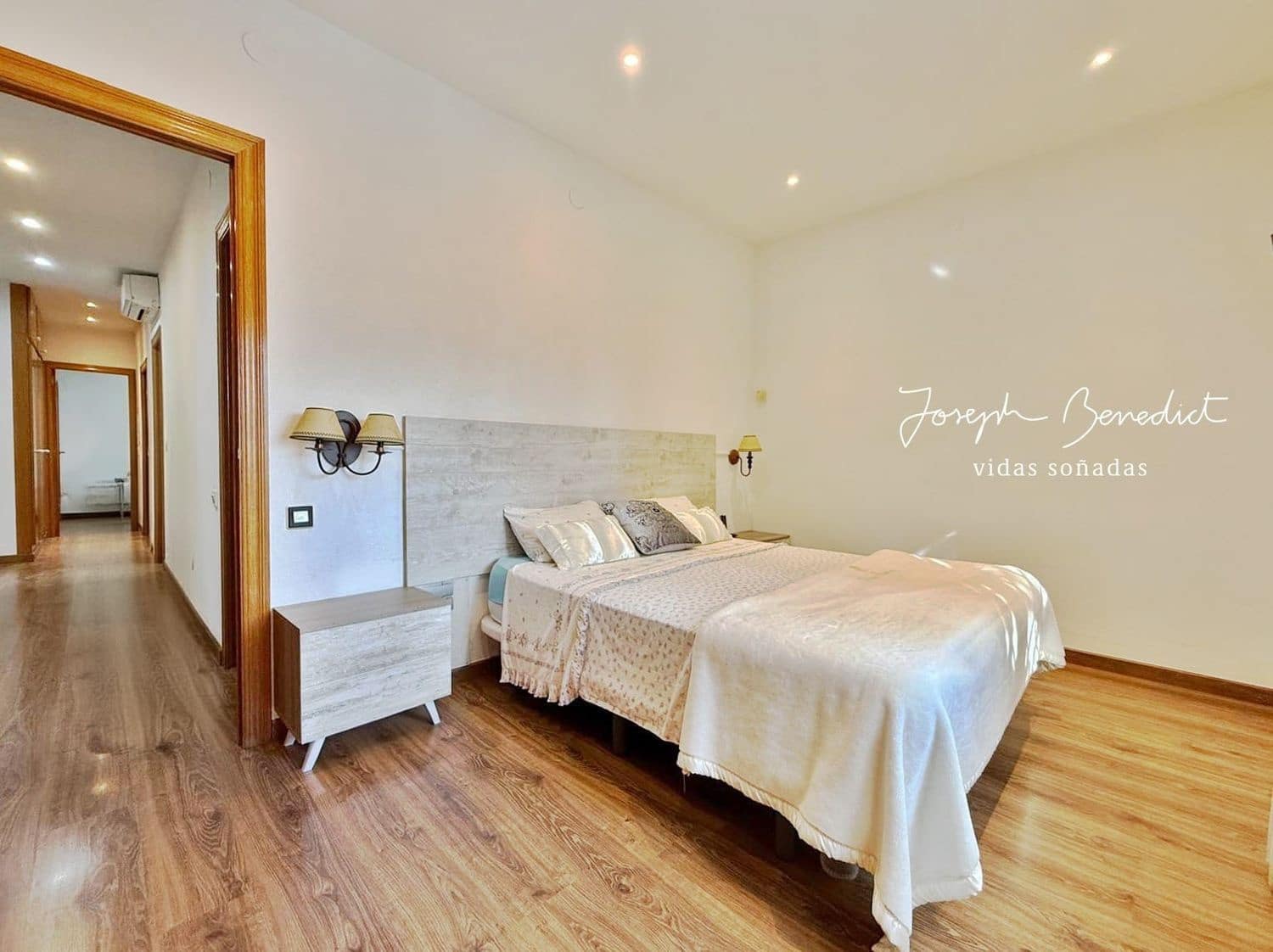 4 bedroom Villa for sale in Begues with pool garage - € 620,000 (Ref: 9494409)