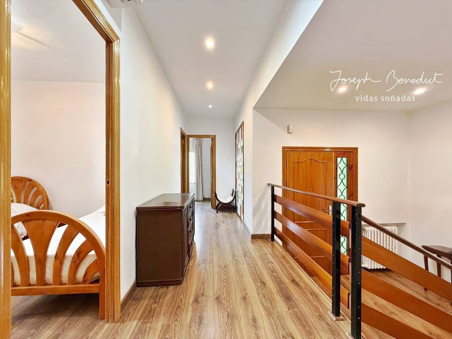 4 bedroom Villa for sale in Begues with pool garage - € 620,000 (Ref: 9494409)