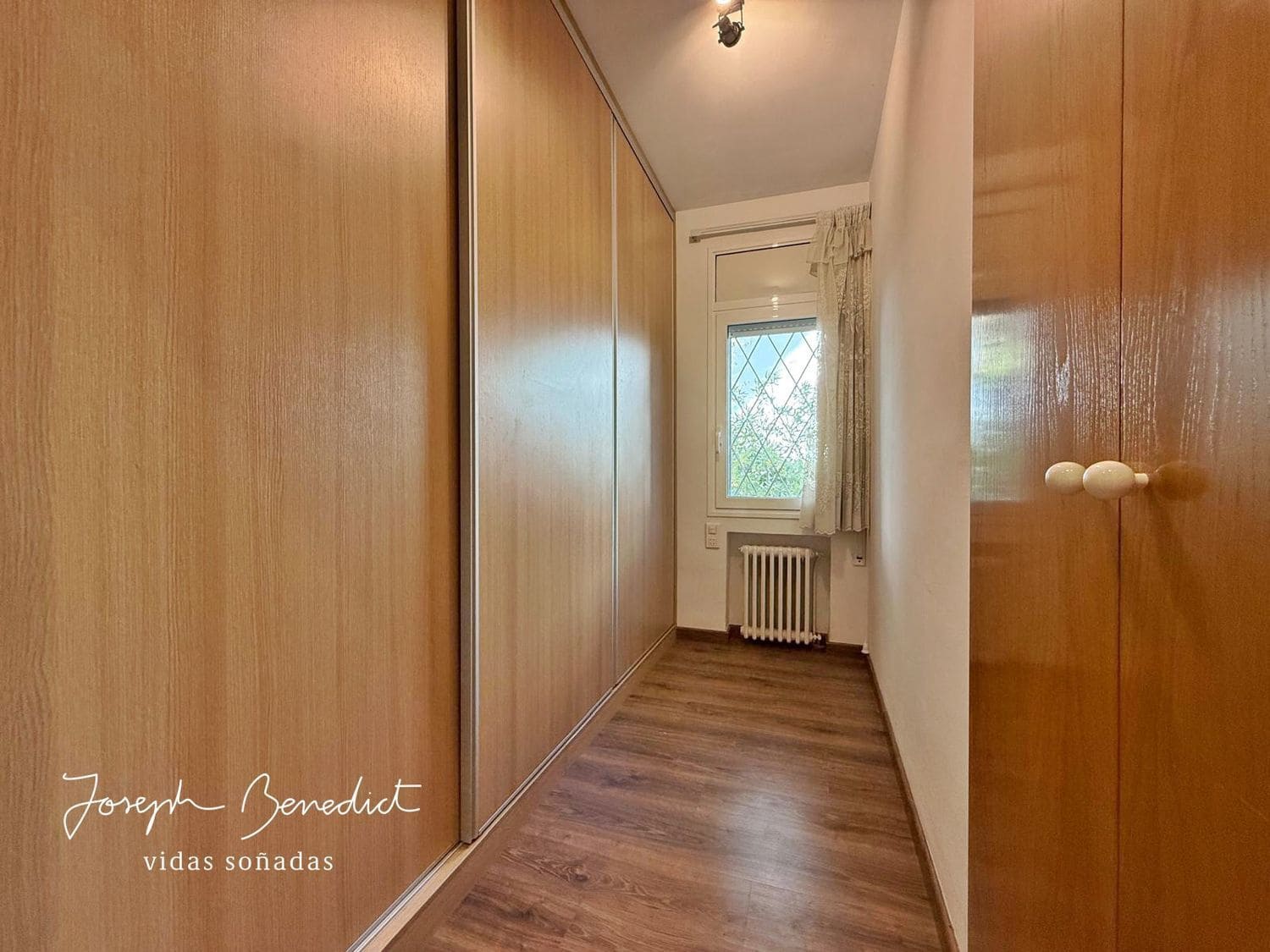 4 bedroom Villa for sale in Begues with pool garage - € 620,000 (Ref: 9494409)