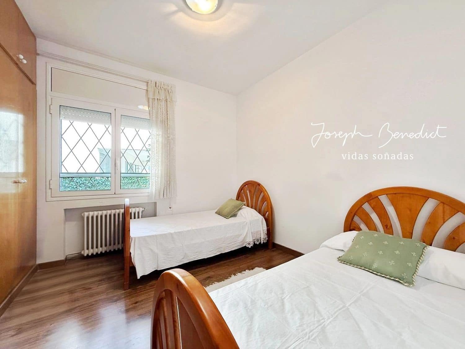 4 bedroom Villa for sale in Begues with pool garage - € 620,000 (Ref: 9494409)