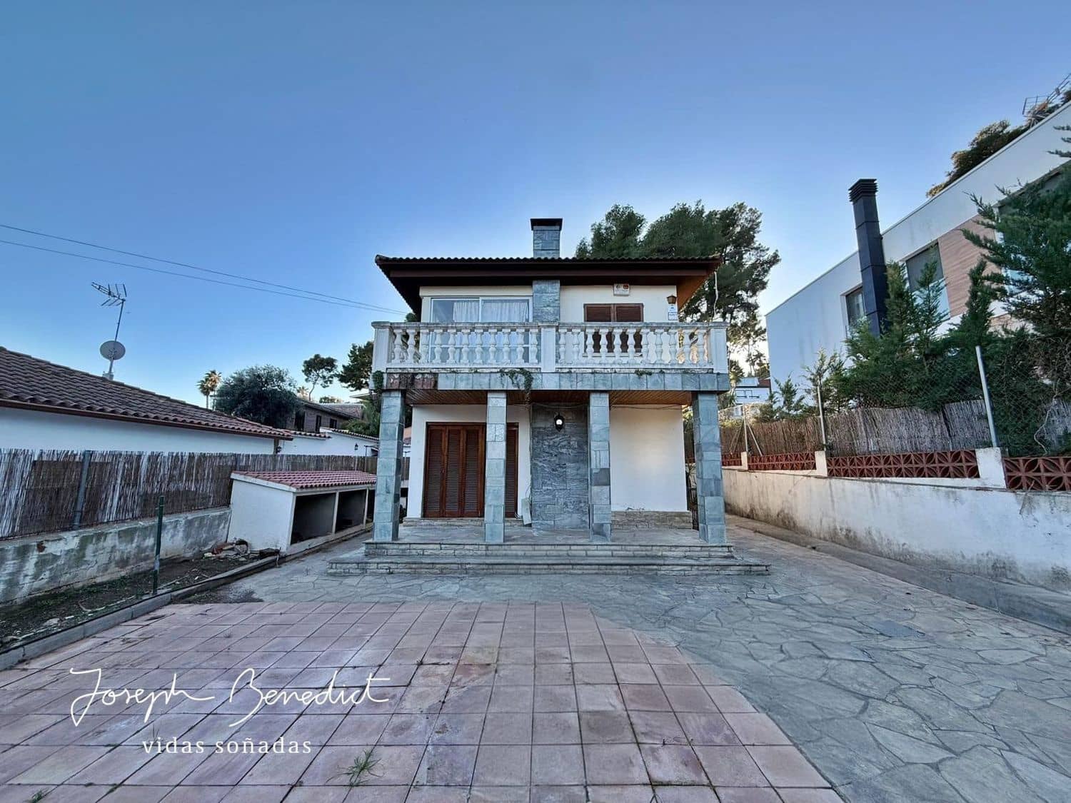 4 bedroom Villa for sale in Castelldefels with pool garage - € 690,000 (Ref: 9512108)