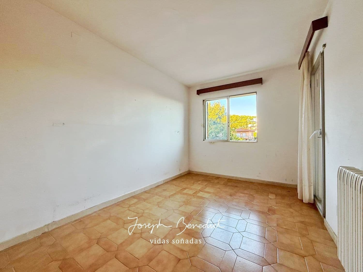 4 bedroom Villa for sale in Castelldefels with pool garage - € 690,000 (Ref: 9512108)