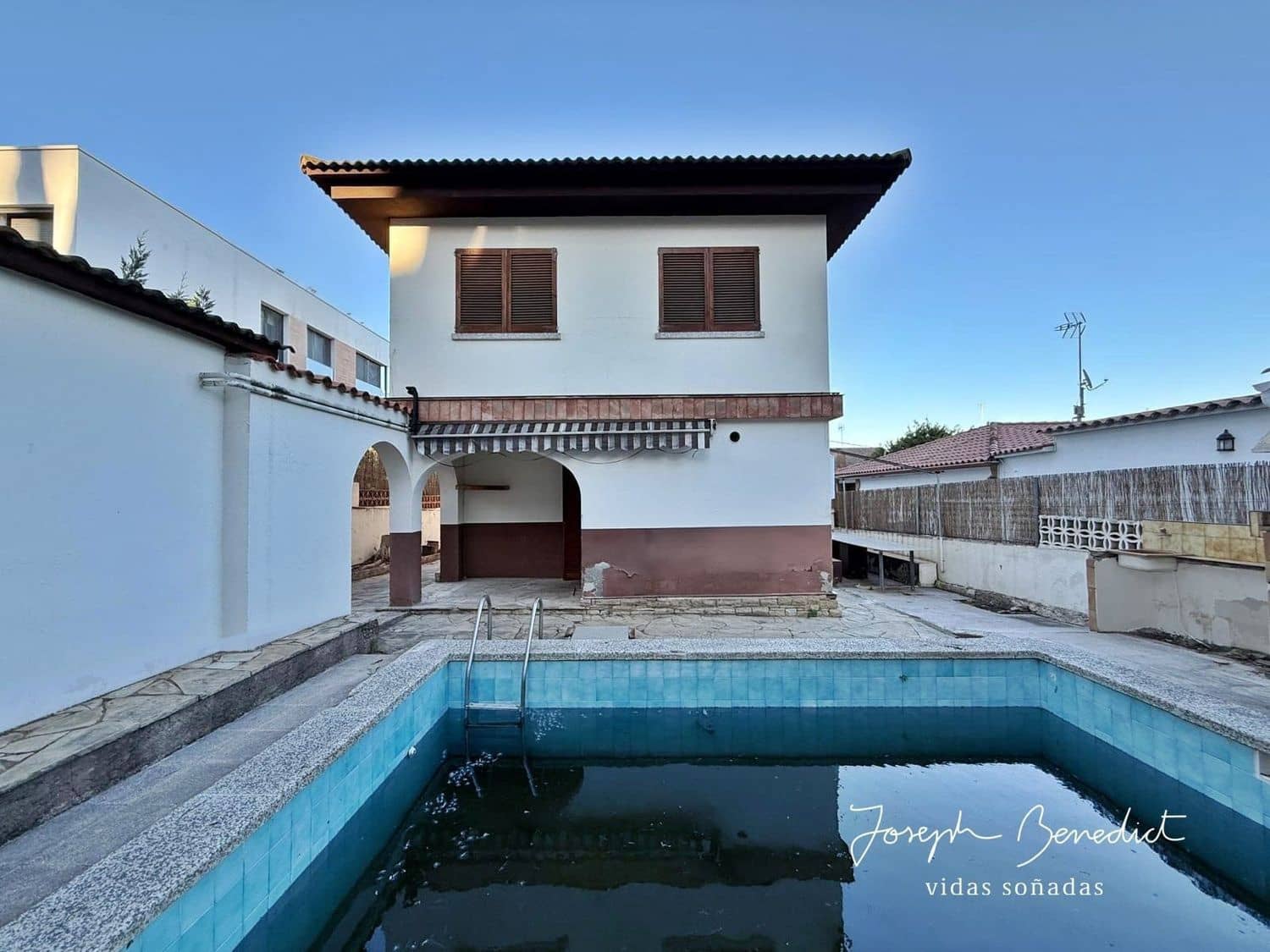 4 bedroom Villa for sale in Castelldefels with pool garage - € 690,000 (Ref: 9512108)