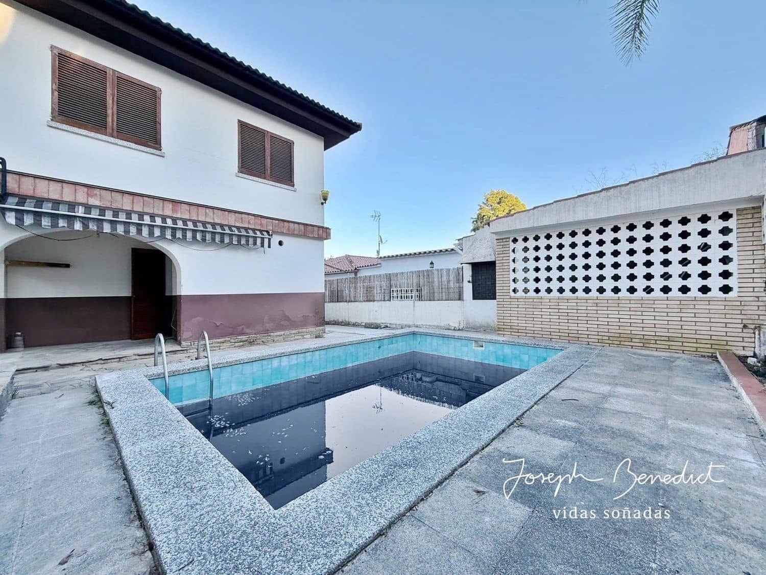 4 bedroom Villa for sale in Castelldefels with pool garage - € 690,000 (Ref: 9512108)