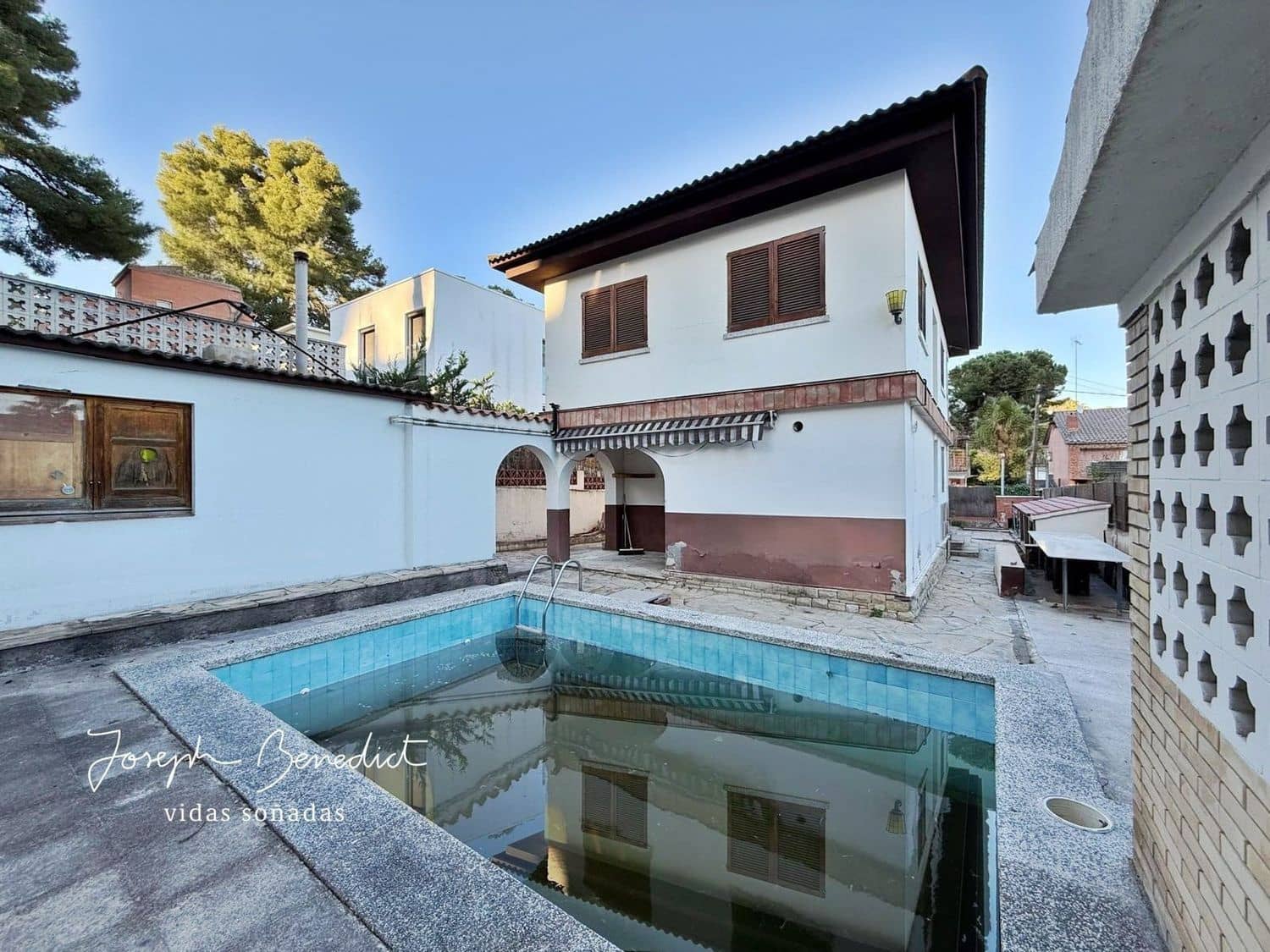 4 bedroom Villa for sale in Castelldefels with pool garage - € 690,000 (Ref: 9512108)