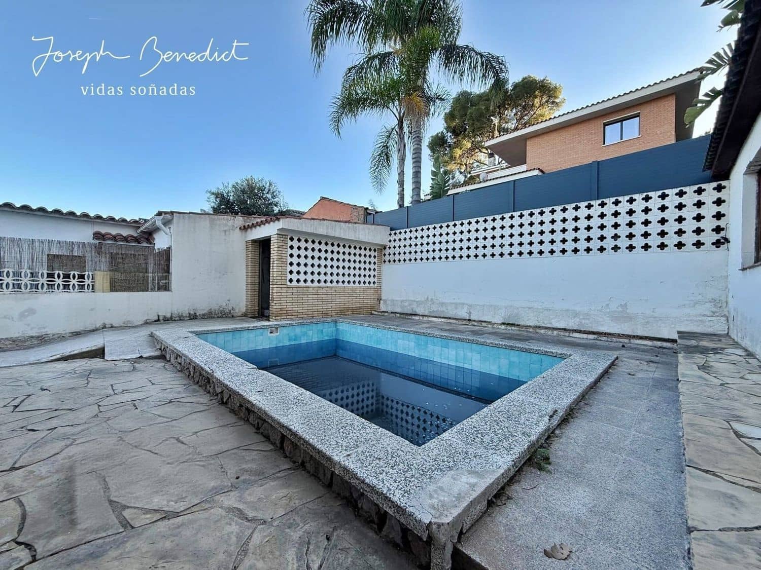 4 bedroom Villa for sale in Castelldefels with pool garage - € 690,000 (Ref: 9512108)