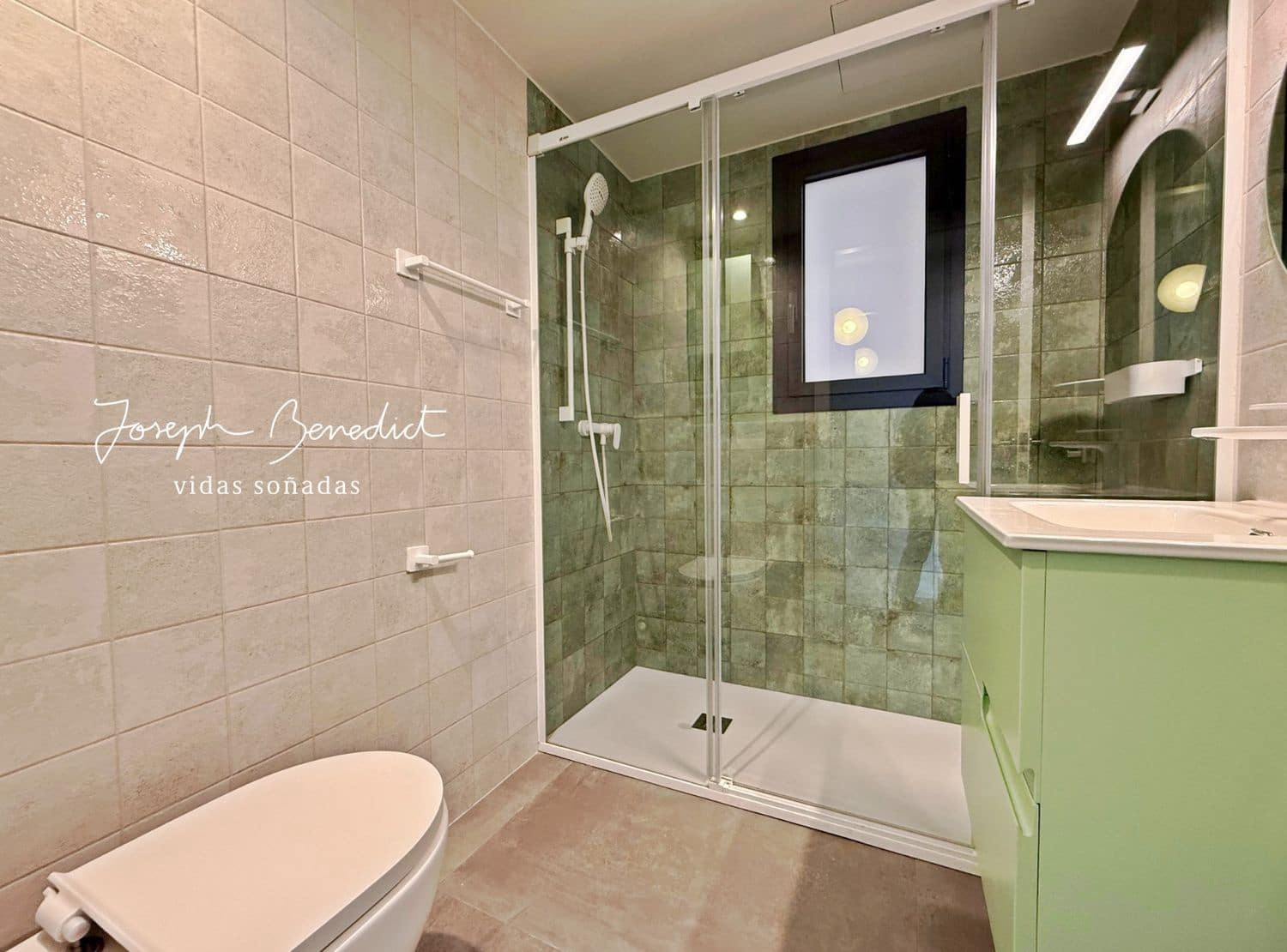 3 soveværelse Byhus til salg i Gava med swimmingpool garage - € 1.280.000 (Ref: 9554372)