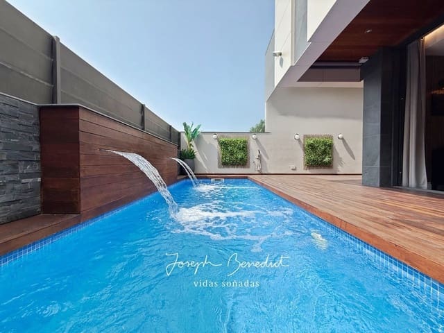 5 slaapkamer Villa te huur in Castelldefels met zwembad garage - € 8.900 (Ref: 9554373)