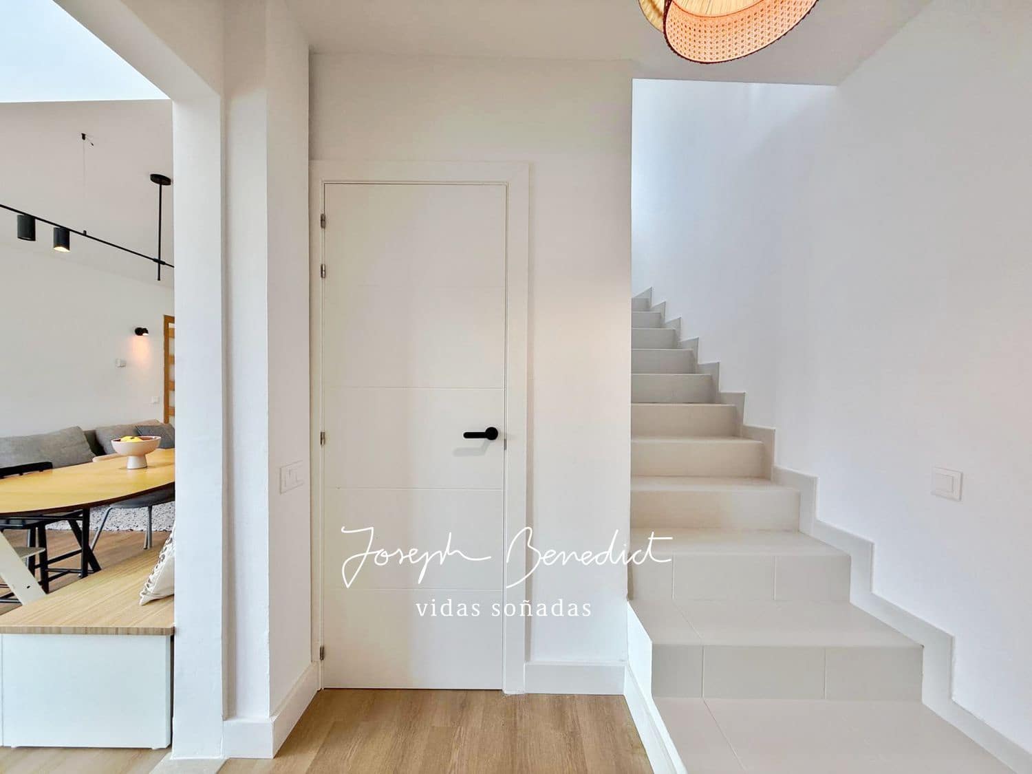 3 makuuhuone Huvila myytävänä paikassa Olivella mukana uima-altaan 
autotalli - 430 000 € (Ref: 9585409)