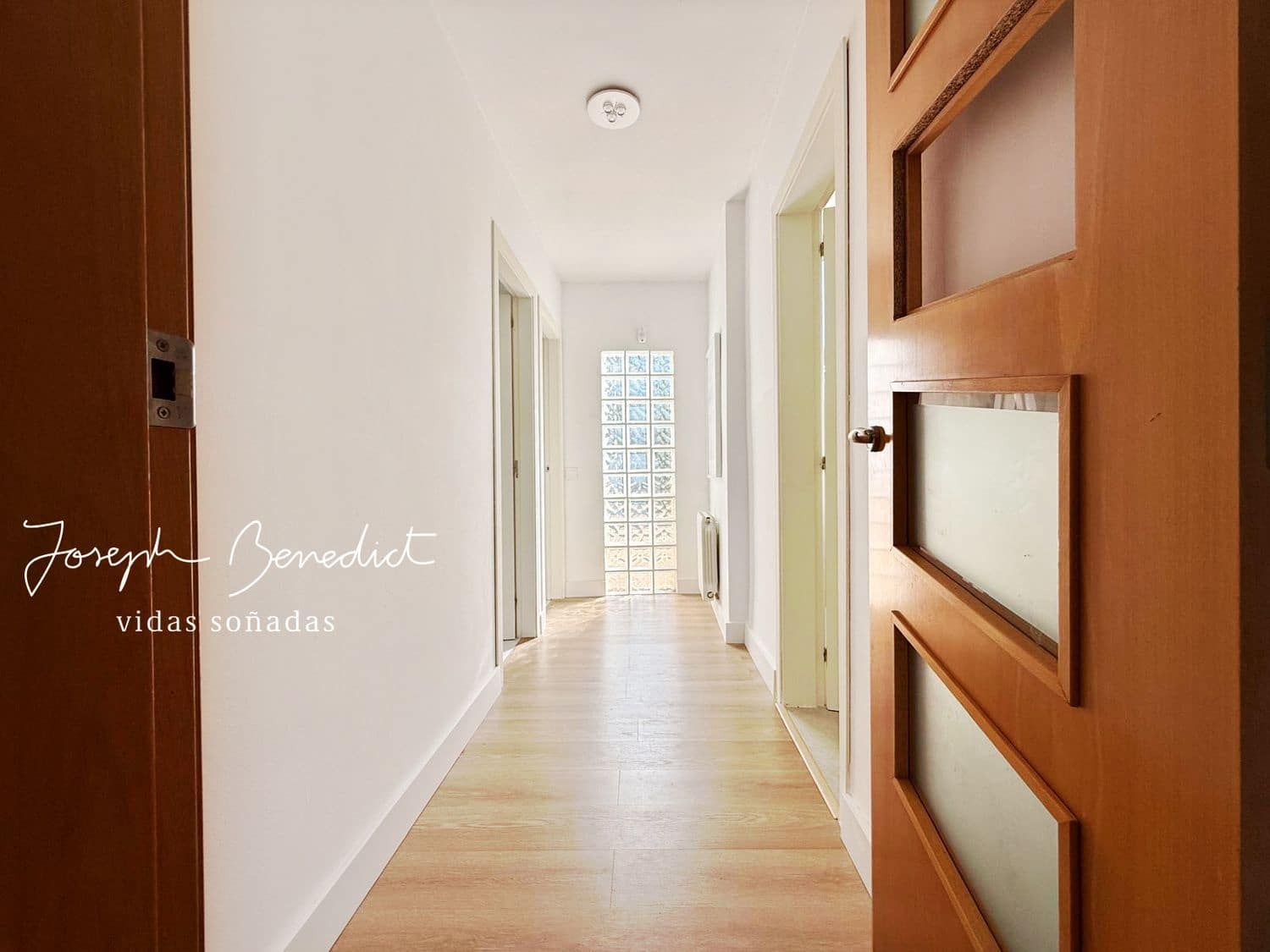 3 makuuhuone Huvila myytävänä paikassa Olivella mukana uima-altaan 
autotalli - 430 000 € (Ref: 9585409)