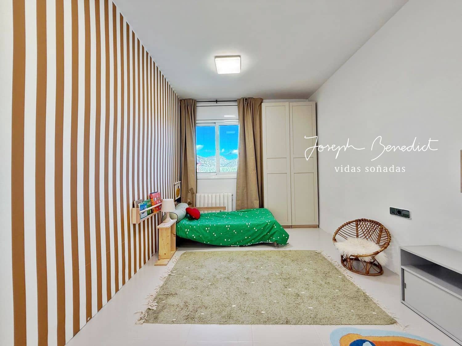 3 makuuhuone Huvila myytävänä paikassa Olivella mukana uima-altaan 
autotalli - 430 000 € (Ref: 9585409)