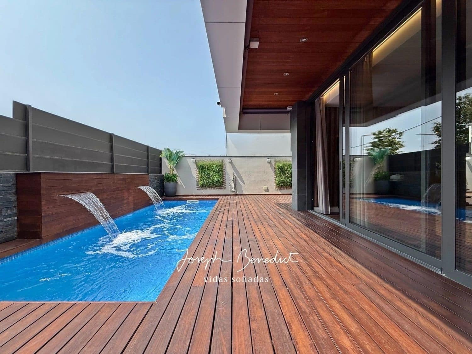 Villa til salgs i Castelldefels - € 1 845 000 (Ref: 9607073)