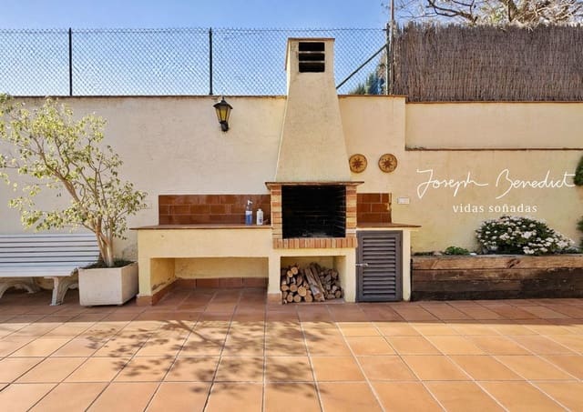 6 chambre Villa/Maison à vendre à Castelldefels avec piscine garage - 1 295 000 € (Ref: 9636196)