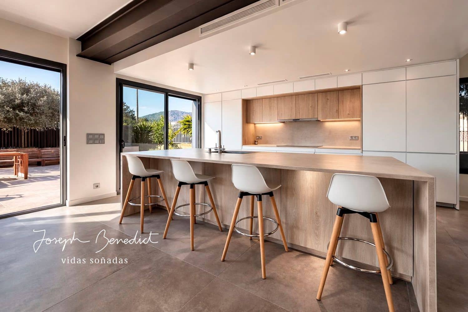 6 chambre Villa/Maison à vendre à Gava avec piscine garage - 1 500 000 € (Ref: 9643670)