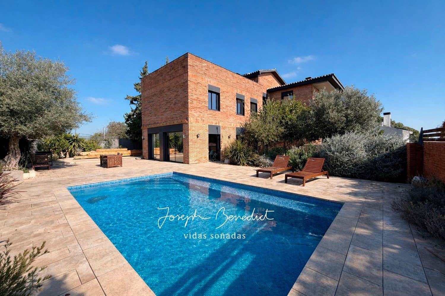 6 chambre Villa/Maison à vendre à Gava avec piscine garage - 1 500 000 € (Ref: 9643670)