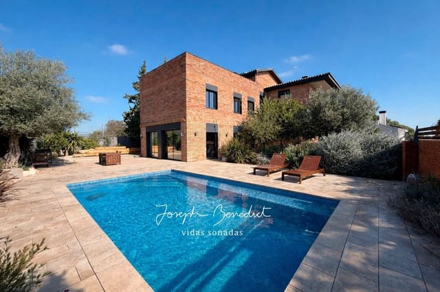 6 chambre Villa/Maison à vendre à Gavà avec piscine garage - 1 500 000 € (Ref: 9643670)