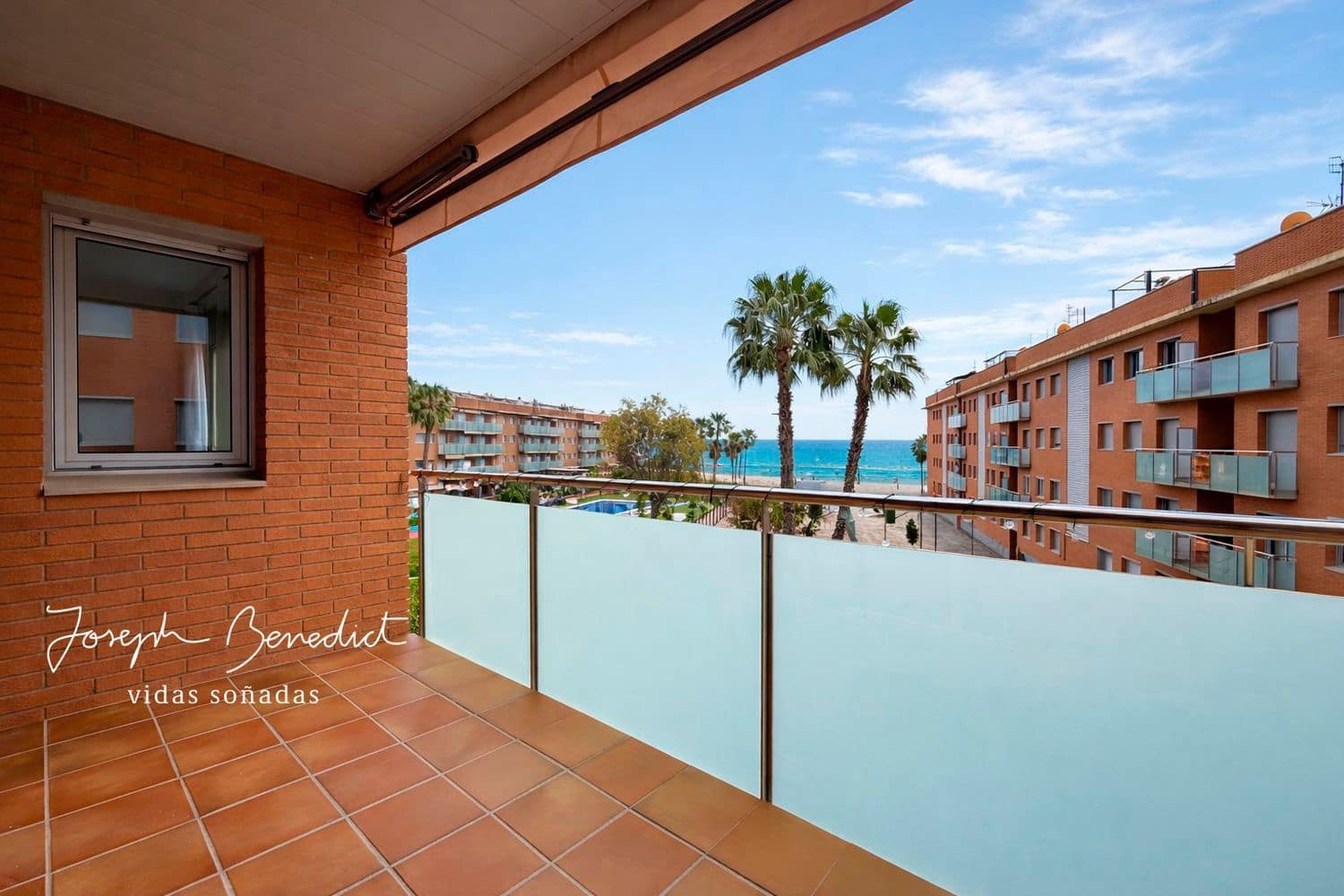 4 Zimmer Apartment zu verkaufen in Cubelles mit Pool Garage - 486.000 € (Ref: 9673733)