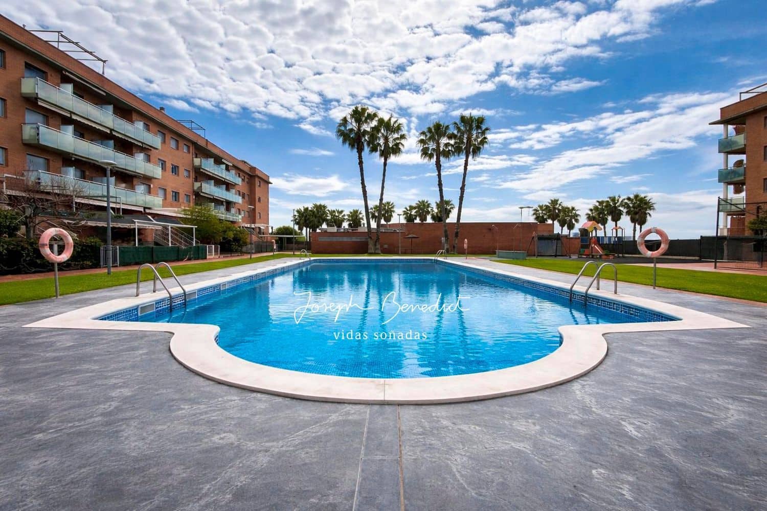 4 Zimmer Apartment zu verkaufen in Cubelles mit Pool Garage - 486.000 € (Ref: 9673733)