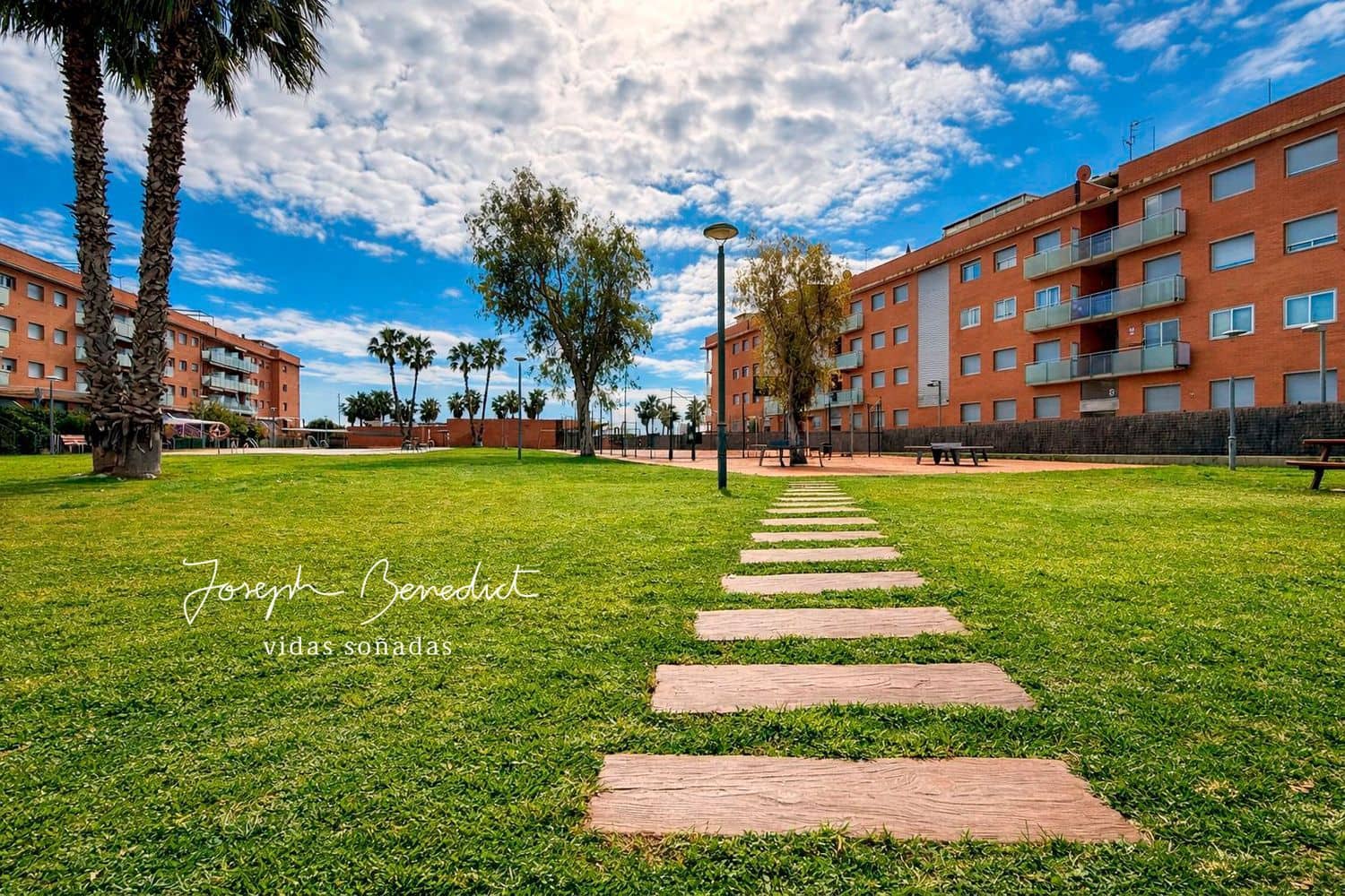 4 Zimmer Apartment zu verkaufen in Cubelles mit Pool Garage - 486.000 € (Ref: 9673733)