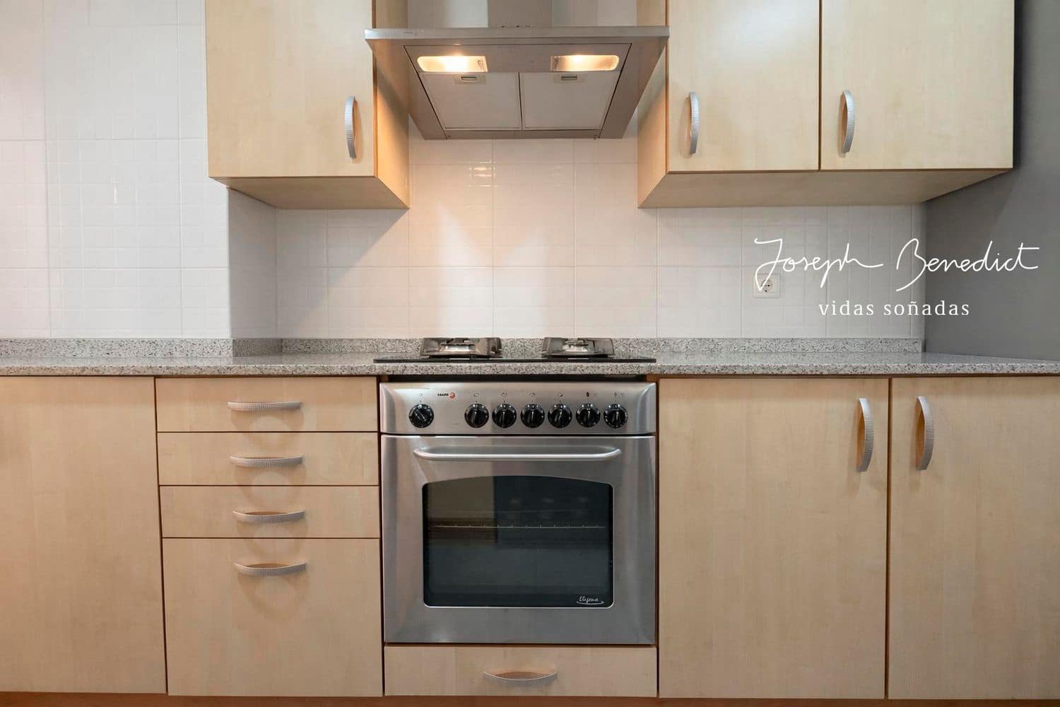 3 makuuhuone Huoneisto myytävänä paikassa Castelldefels mukana 
autotalli - 490 000 € (Ref: 9700371)