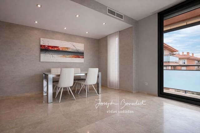 3 makuuhuone Huoneisto myytävänä paikassa Castelldefels mukana 
autotalli - 490 000 € (Ref: 9700371)